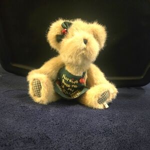Boyds Bear - Garden Bear